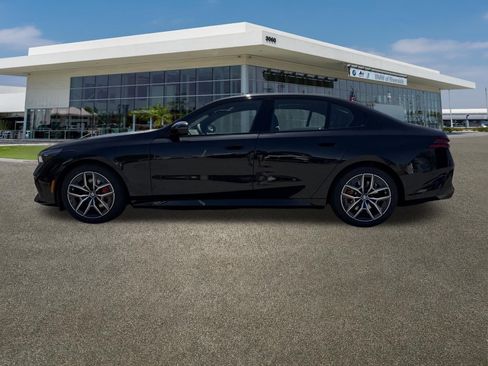 New 2026 BMW i5 eDrive40 w/ M Sport Package RWD image 5