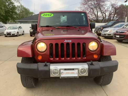 Used 2012 Jeep Wrangler Unlimited Sahara w/ Max Tow Pkg image 2