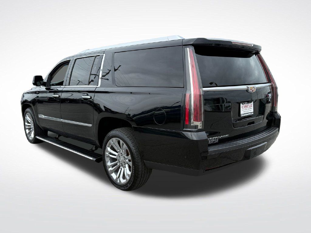 Used 2018 Cadillac Escalade ESV Premium Luxury w/ LPO, Radiant Package AWD/4WD image 3