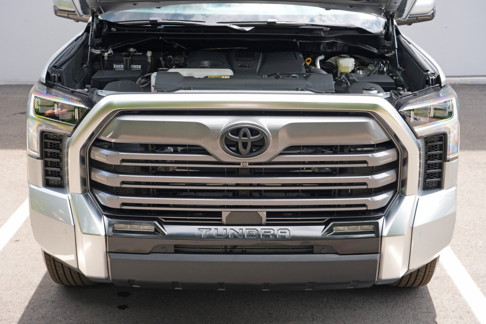 Used 2022 Toyota Tundra Limited AWD/4WD image 8