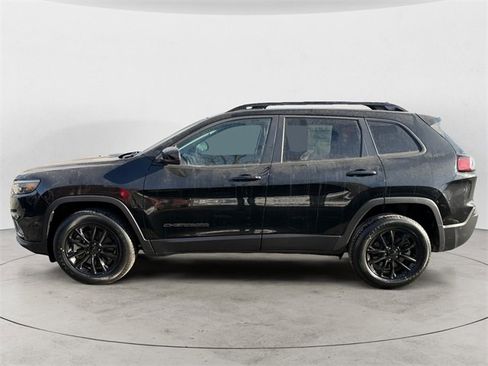 Used 2023 Jeep Cherokee Altitude Lux image 2