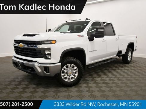 Used 2024 Chevrolet Silverado 3500 LT w/ Convenience Package AWD/4WD image 1