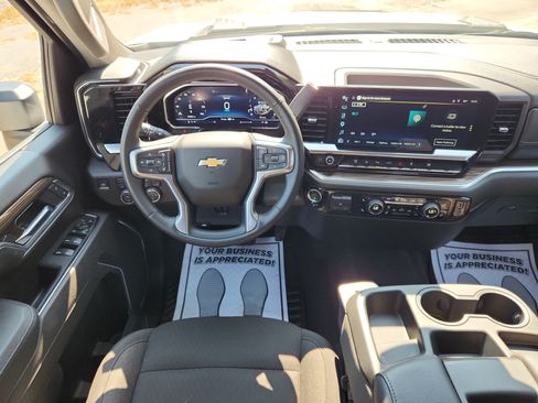Used 2025 Chevrolet Silverado 3500 LT w/ Safety Package AWD/4WD image 26