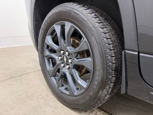 Used 2021 Chevrolet Traverse RS image 9