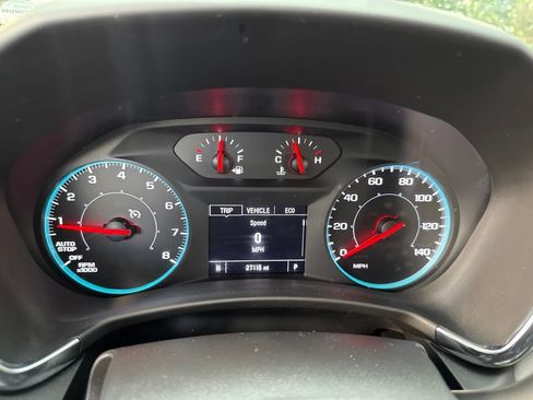 Used 2022 Chevrolet Equinox LS w/ LPO, Chrome Package FWD image 31