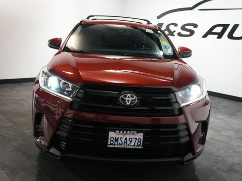 Used 2019 Toyota Highlander SE AWD/4WD image 5