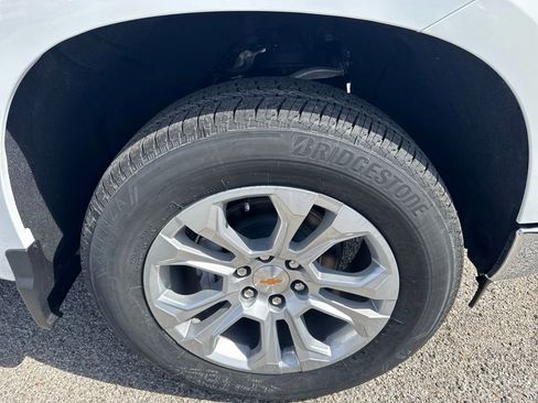 New 2026 Chevrolet Silverado 1500 LTZ w/ LTZ Premium Package image 11