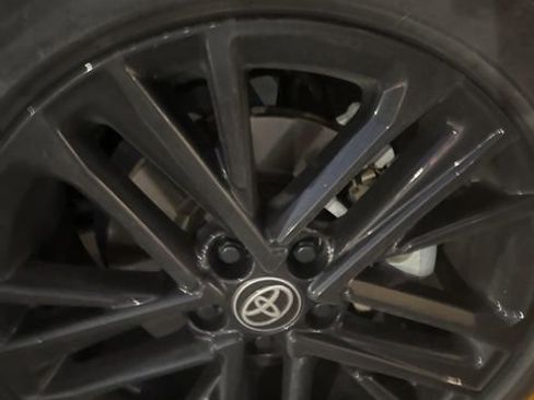 Used 2025 Toyota Camry SE image 18