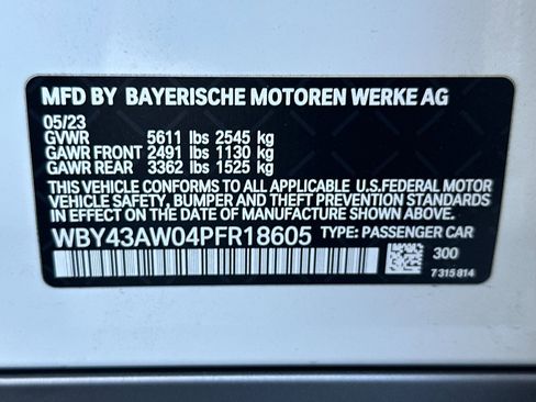 Used 2023 BMW i4 eDrive35 w/ Premium Package RWD image 27