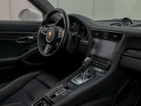 Used 2019 Porsche 911 Turbo S image 30