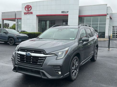 Used 2023 Subaru Ascent Limited AWD/4WD image 1