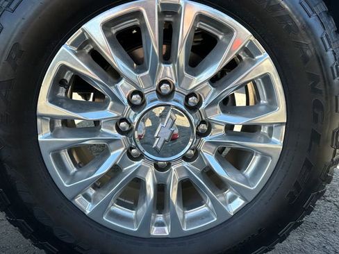 Used 2020 Chevrolet Silverado 3500 High Country w/ Z71 Off-Road Package AWD/4WD image 20