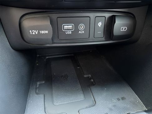 Used 2019 Hyundai Veloster 2.0 Premium image 34