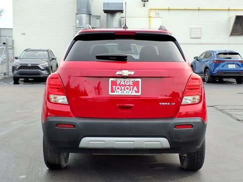 Used 2015 Chevrolet Trax LT w/ LT Sun and Sound Package FWD image 5