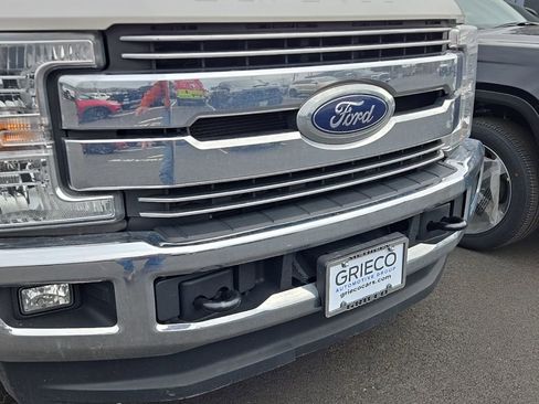 Used 2019 Ford F250 Lariat w/ Lariat Ultimate Package image 3