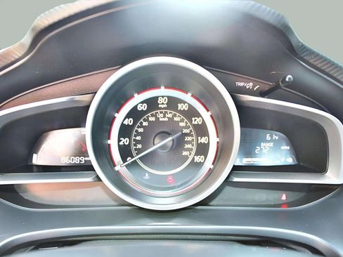 Used 2016 MAZDA MAZDA3 i Sport image 14