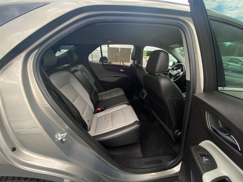 Used 2018 Chevrolet Equinox Premier image 17