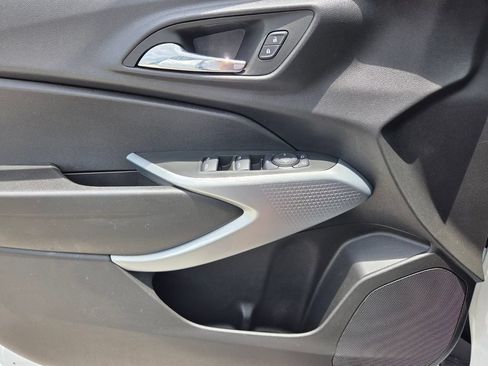 Used 2024 Chevrolet Trax LS FWD image 20
