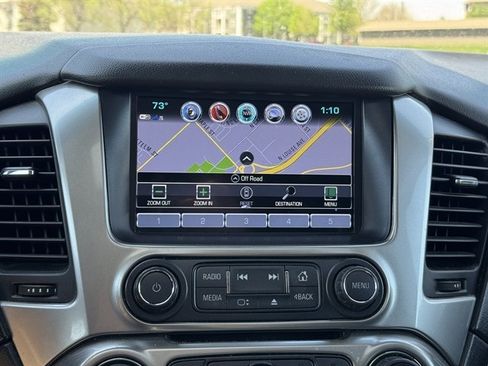 Used 2018 Chevrolet Suburban LT w/ LT Signature Package AWD/4WD image 12