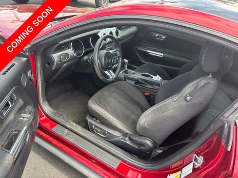 Used 2018 Ford Mustang Coupe w/ Equipment Group 101A RWD image 12