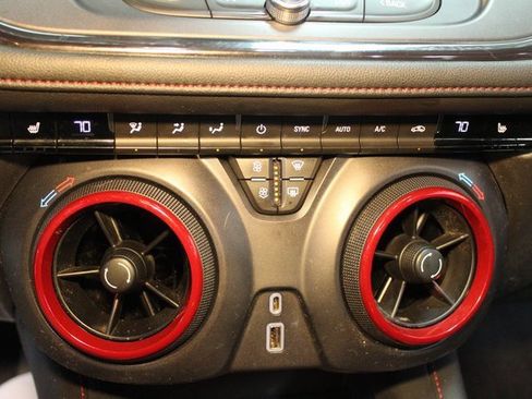 Used 2020 Chevrolet Blazer RS image 24