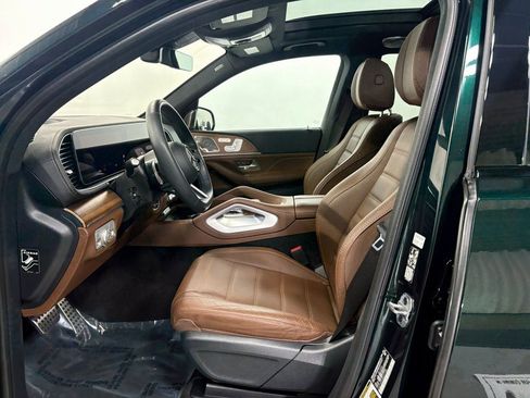 Used 2024 Mercedes-Benz GLS 450 4MATIC w/ Pinnacle Trim Package image 8