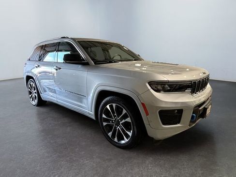 Used 2022 Jeep Grand Cherokee Overland image 7