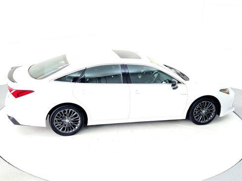 Certified 2020 Toyota Avalon XSE image 18