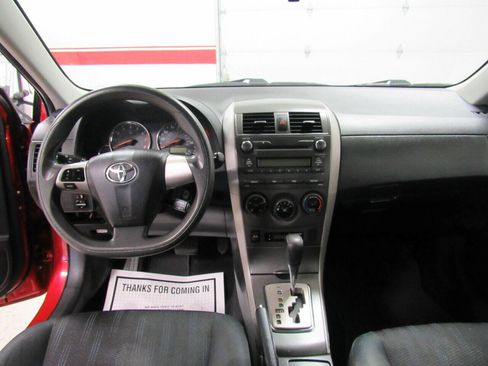Used 2011 Toyota Corolla S image 20