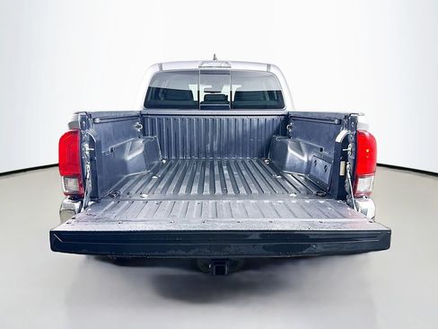 Used 2021 Toyota Tacoma SR5 RWD image 34