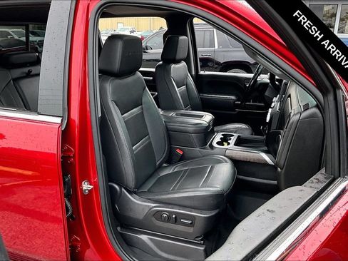 Used 2022 GMC Sierra 2500 Denali w/ Denali Ultimate Package AWD/4WD image 29