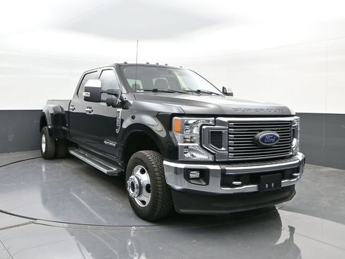 Used 2022 Ford F350 XLT w/ XLT Premium Package image 22