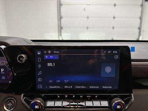 Used 2024 Chevrolet Colorado Z71 w/ Z71 Convenience Package 2 image 31