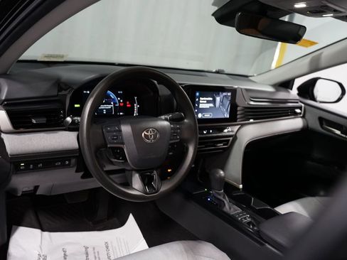 Certified 2025 Toyota Camry LE image 11