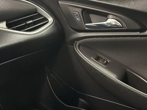 Used 2017 Chevrolet Malibu LS w/ LPO, Convenience Package 2 FWD image 16