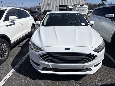 Used 2018 Ford Fusion S image 3