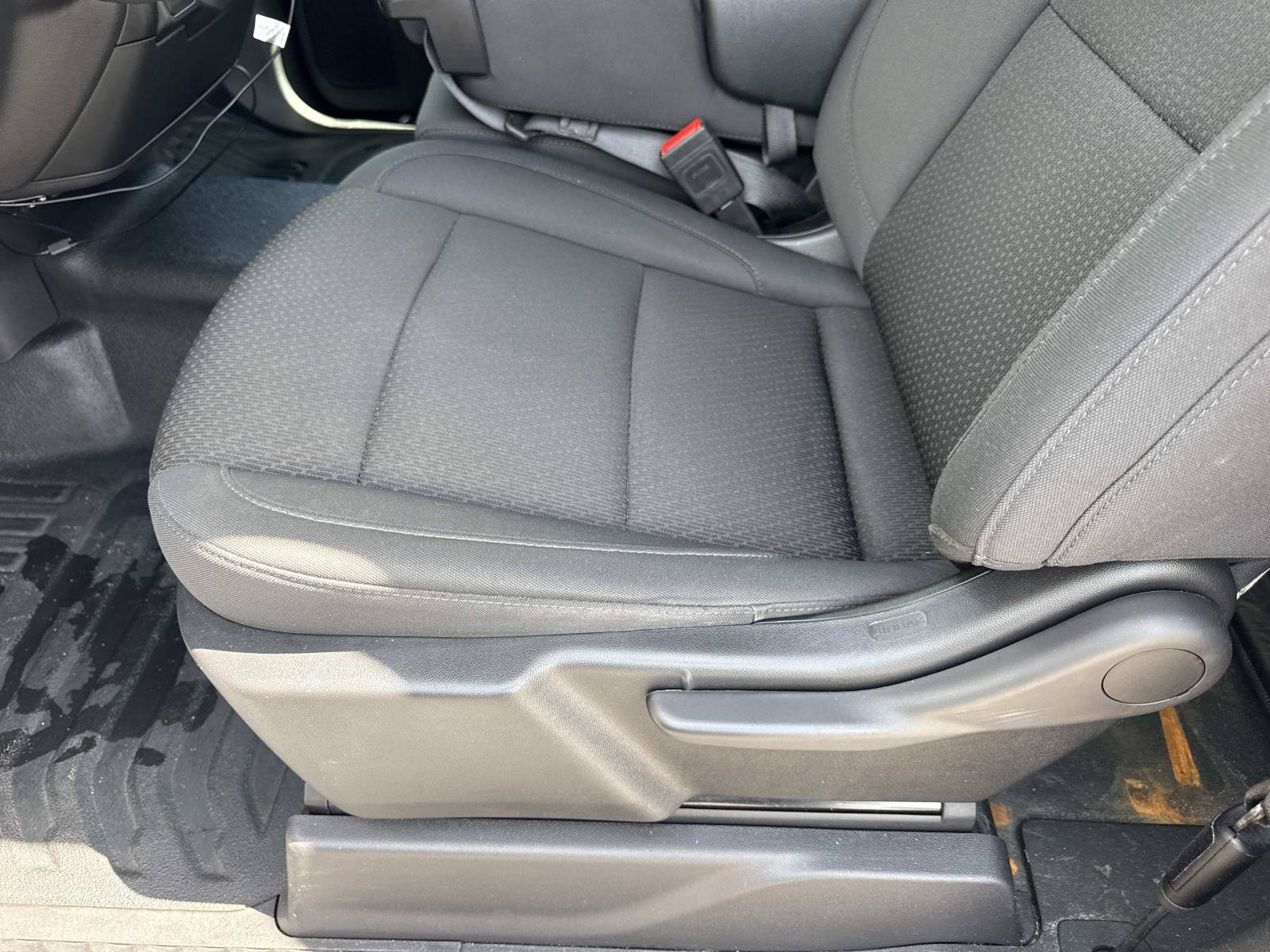 Used 2025 Chevrolet Silverado 1500 W/T w/ Trailering Package AWD/4WD image 15