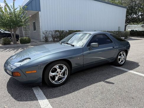 Used 1988 Porsche 928 S4 RWD image 2