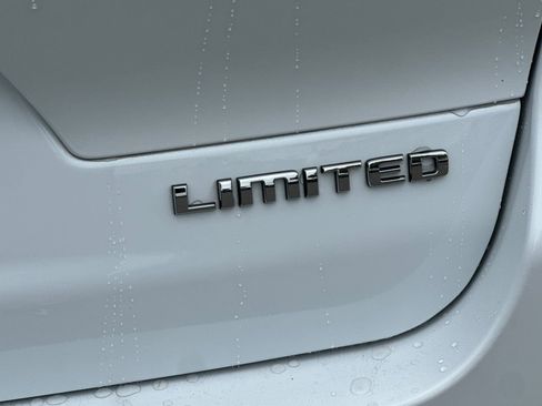 Used 2021 Jeep Grand Cherokee L Limited AWD/4WD image 49