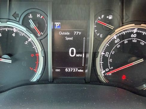 Used 2022 Toyota 4Runner TRD Off-Road Premium AWD/4WD image 20