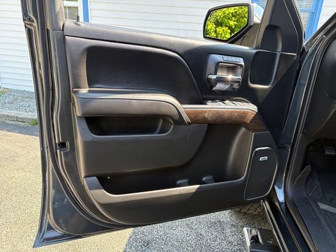 Used 2018 GMC Sierra 1500 Denali AWD/4WD image 13