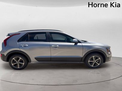 New 2026 Kia Niro LX