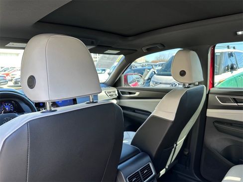 New 2025 Volkswagen Atlas Cross Sport SEL Premium R-Line image 23