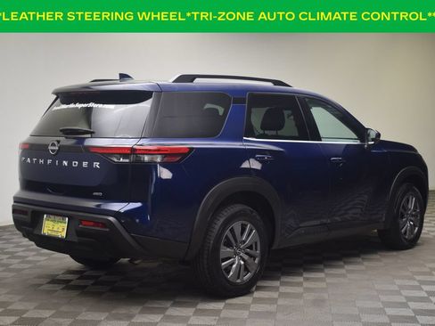 Used 2025 Nissan Pathfinder SV AWD/4WD image 8