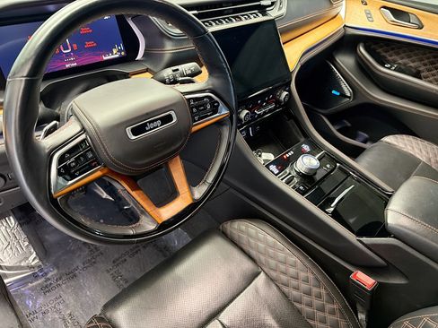 Used 2021 Jeep Grand Cherokee L Summit image 7