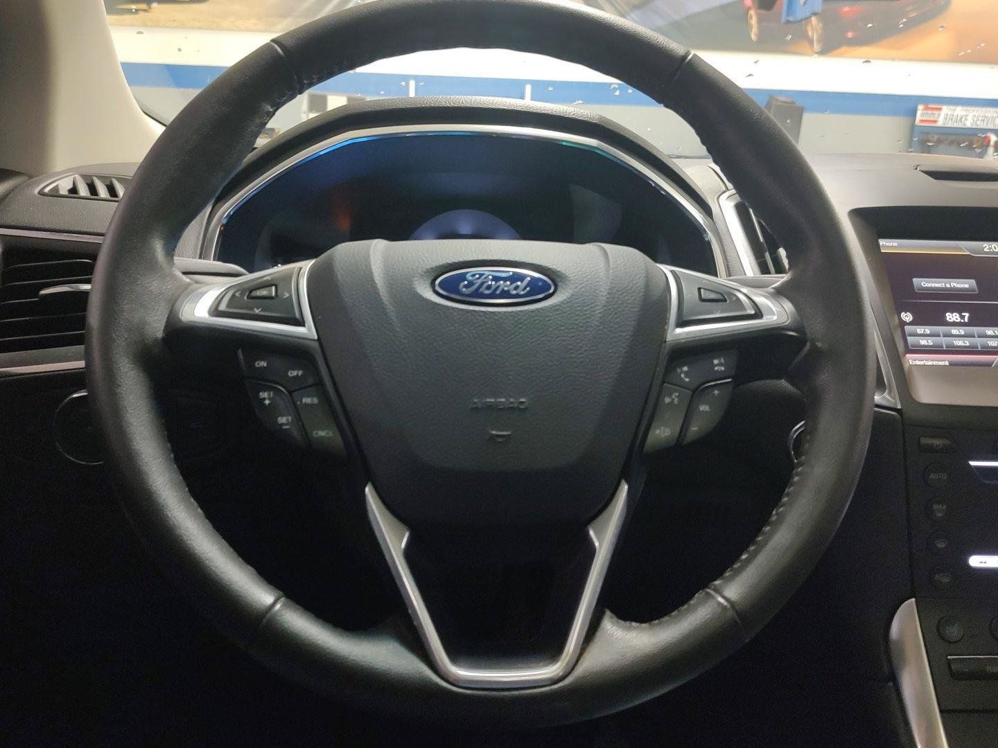 Used 2015 Ford Edge Sport w/ Equipment Group 401A AWD/4WD image 17