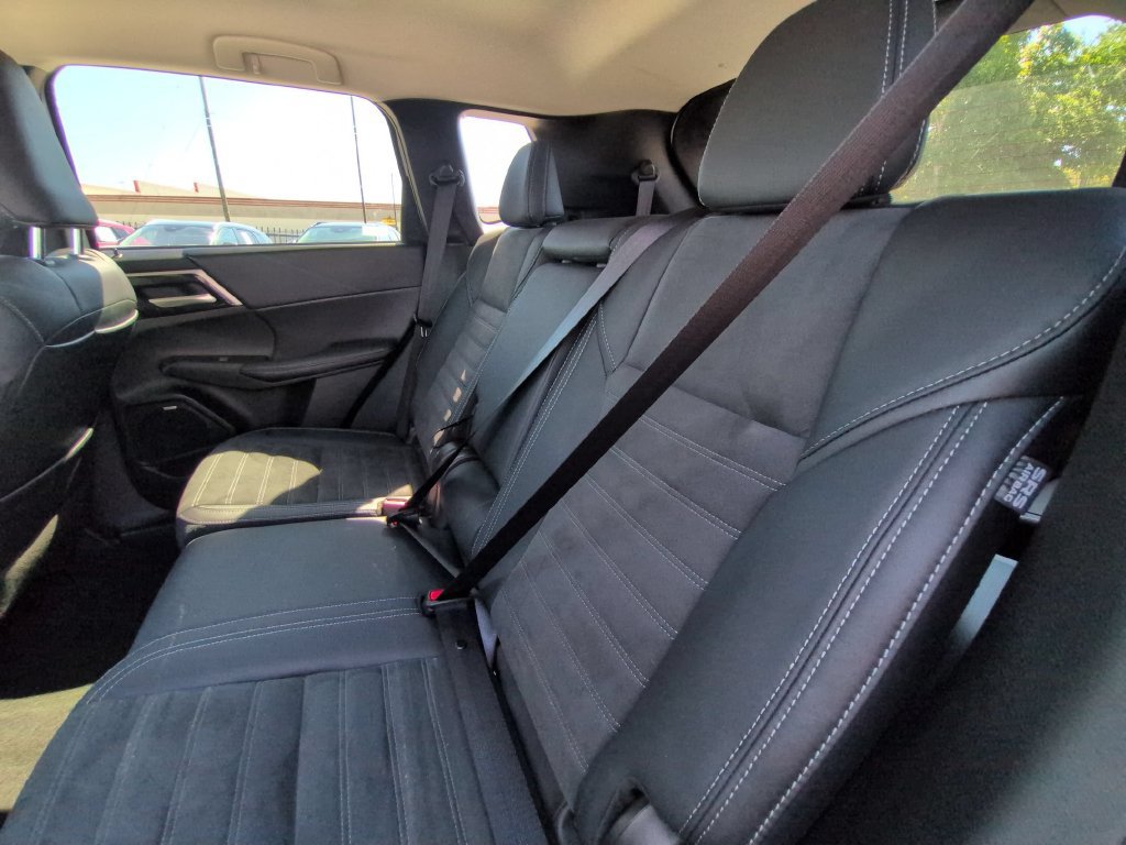 Used 2025 Mitsubishi Outlander SE AWD/4WD image 27
