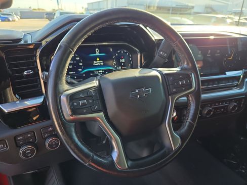 Used 2022 Chevrolet Silverado 1500 RST w/ Z71 Off-Road Package image 16