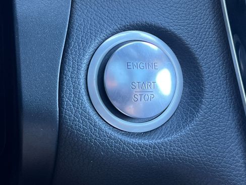 Certified 2018 Mercedes-Benz GLC 300 4MATIC image 16