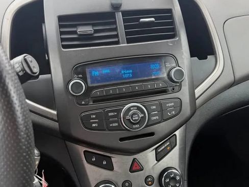 Used 2014 Chevrolet Sonic LT FWD image 9